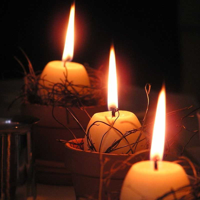 Candle Artistry: Aesthetic Techniques & Trends